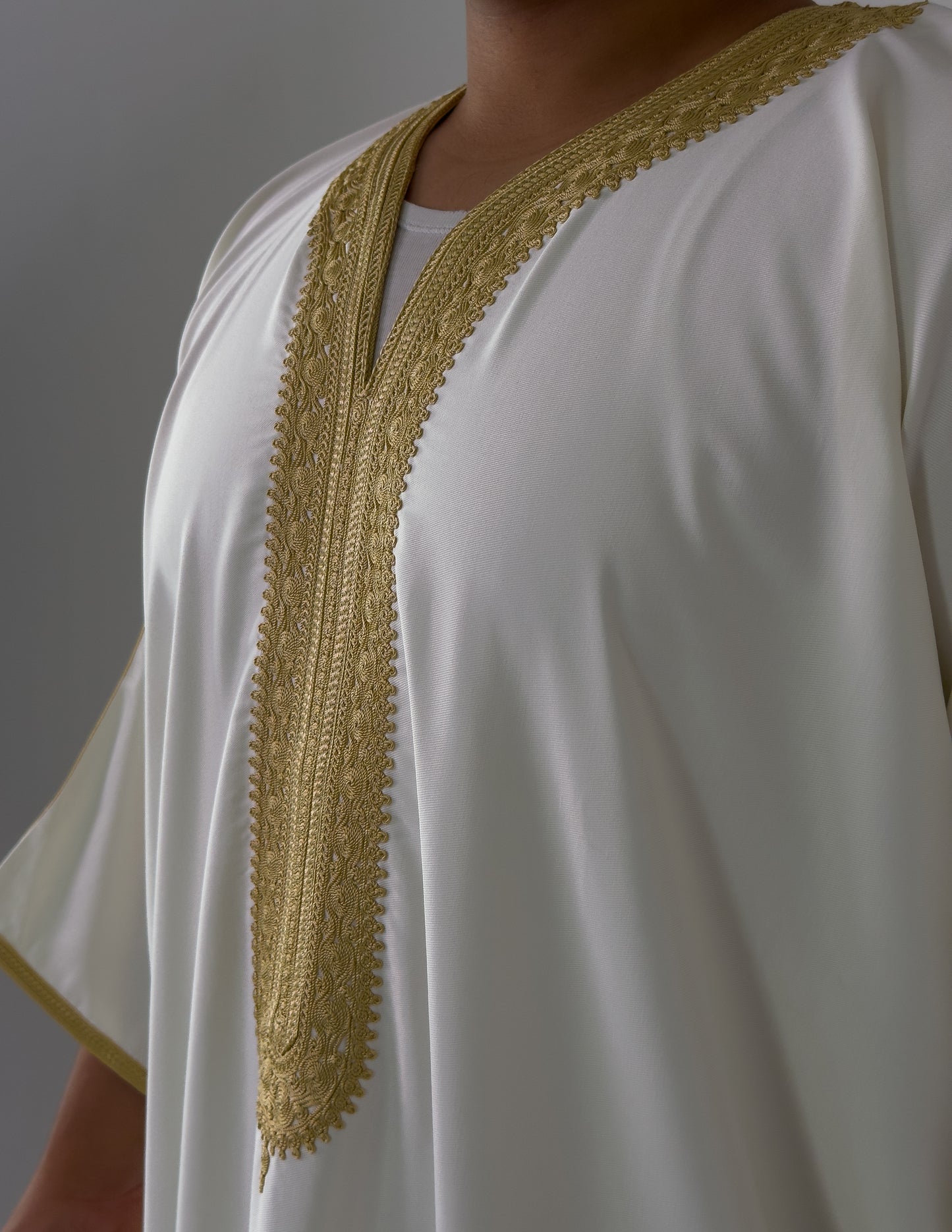 White & Gold Moroccan Thobe Al-Hadiyah