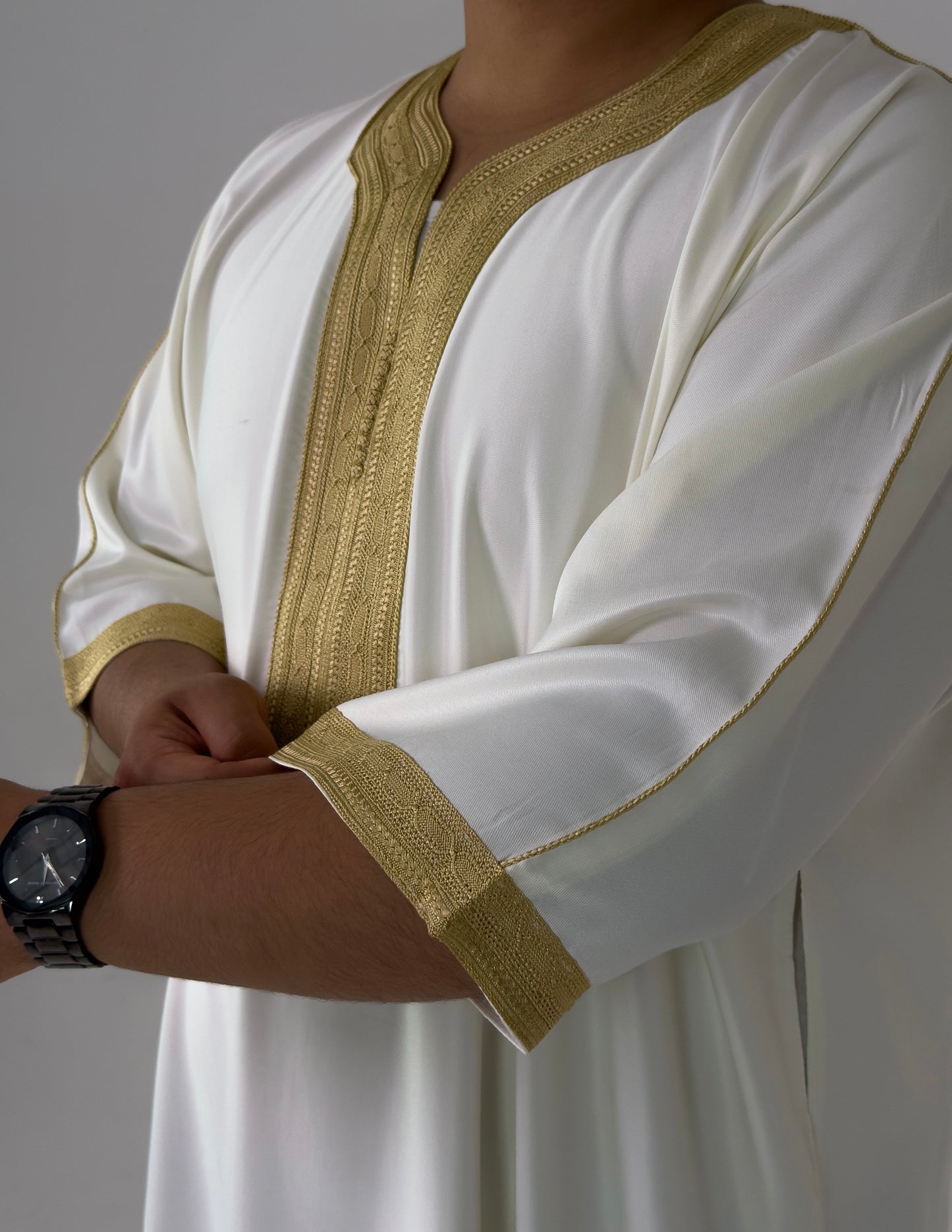 White & Gold Moroccan Thobe Al-Waha Collection